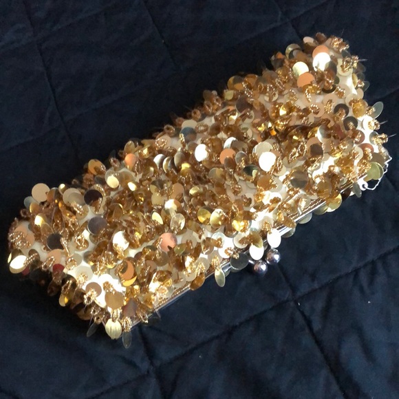 Gold Sequined Clutch Purse - Picture 2 of 6